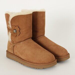 NWT - UGG Bailey Button Poppy boots - Chestnut🤎
